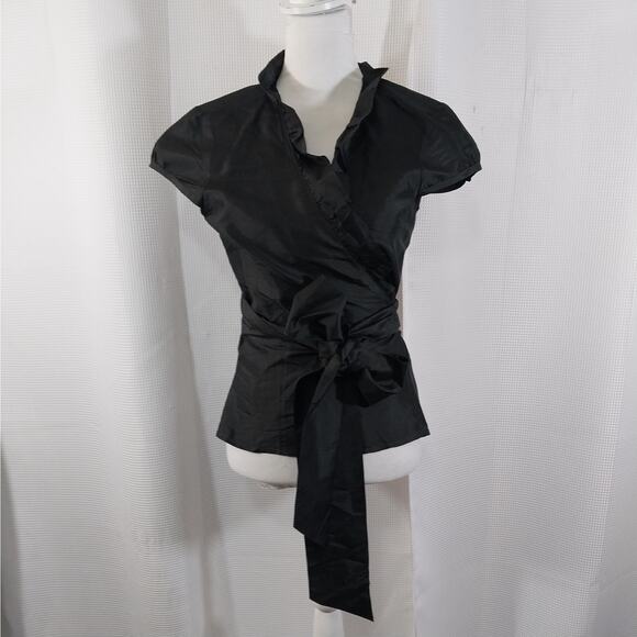 ANN TAYLOR! BLACK 100% SILK! WRAP AROUND TUE FRONT CRISS-CROSS BLOUSE! SZ 10 - Picture 2 of 8
